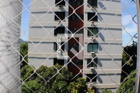 Apartamento para alugar com 85m², 3 quartos e 1 vagaÁrea de Serviço
