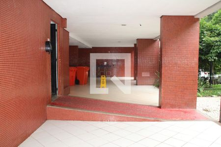 Apartamento para alugar com 85m², 3 quartos e 1 vagaÁrea comum 