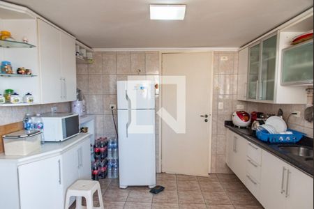 Apartamento à venda com 120m², 3 quartos e 2 vagasCozinha
