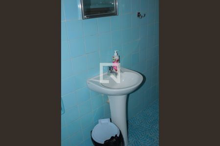 Apartamento para alugar com 53m², 3 quartos e sem vaga Apartamento para alugar com 53m², 3 quartos e sem vagaBanheiro