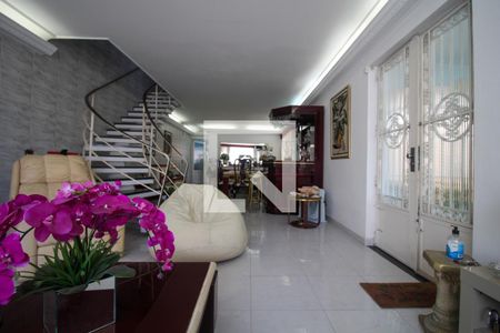 Sala de Estar de casa à venda com 3 quartos, 234m² em Pari, São Paulo