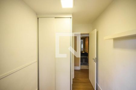 Quarto 1 de apartamento para alugar com 3 quartos, 64m² em Vila Suzana, São Paulo
