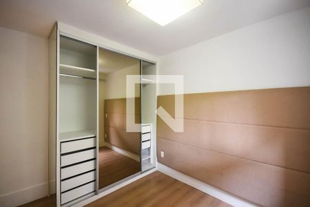 Apartamento à venda com 64m², 3 quartos e 1 vaga Apartamento à venda com 64m², 3 quartos e 1 vagaSuíte