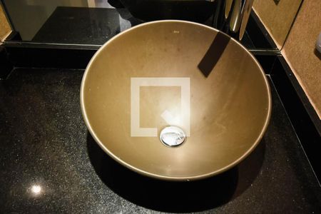 Apartamento à venda com 64m², 3 quartos e 1 vaga Apartamento à venda com 64m², 3 quartos e 1 vagaPia do banheiro