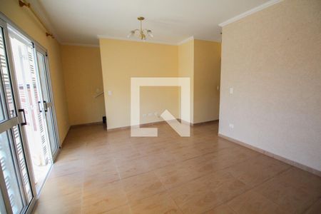 Casa à venda com 241m², 3 quartos e 5 vagasSala 2