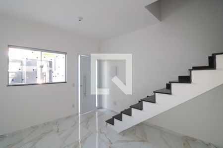 Sala  de casa à venda com 2 quartos, 70m² em Cidade Mãe do Céu, São Paulo