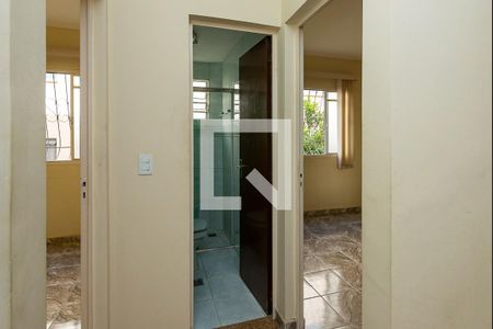 Corredor de apartamento para alugar com 2 quartos, 48m² em Rio Branco, Belo Horizonte