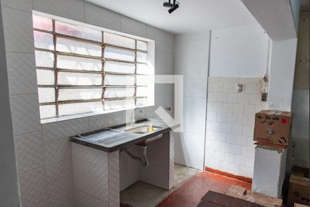 Cozinha de casa para alugar com 1 quarto, 50m² em Jardim da Gloria, São Paulo