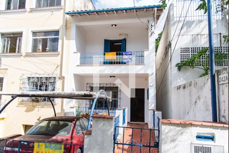 Fachada de casa para alugar com 1 quarto, 50m² em Jardim da Gloria, São Paulo