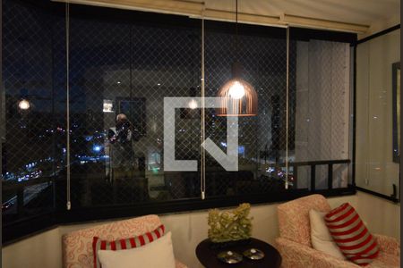 Apartamento à venda com 78m², 2 quartos e 2 vagasSala