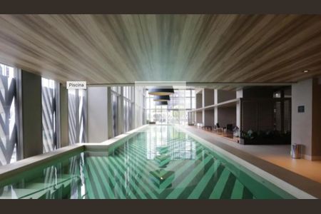 Studio à venda com 37m², 1 quarto e 1 vaga Studio à venda com 37m², 1 quarto e 1 vagaPiscina