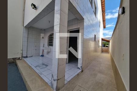 Casa à venda com 200m², 3 quartos e 4 vagas