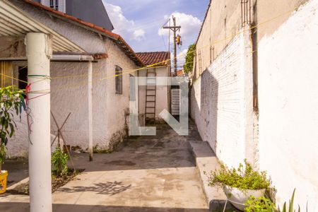 Casa à venda com 69m², 2 quartos e 3 vagasQuintal