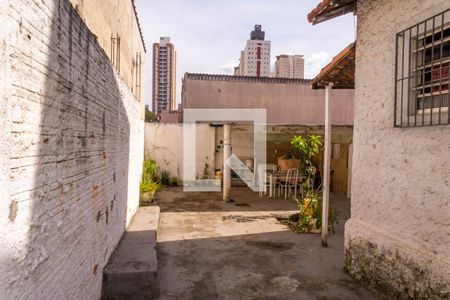 Casa à venda com 69m², 2 quartos e 3 vagasQuintal