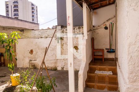 Casa à venda com 69m², 2 quartos e 3 vagasQuintal