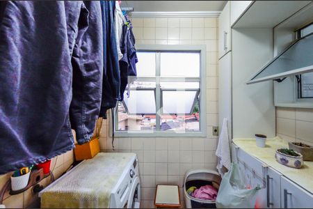 Apartamento à venda com 68m², 3 quartos e 1 vagaÁrea de Serviço