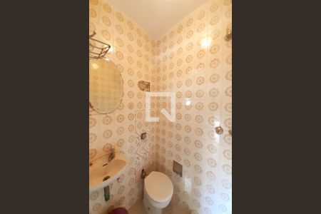 Casa de condomínio à venda com 96m², 3 quartos e 1 vagaBanheiro