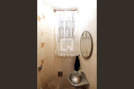 Casa de condomínio à venda com 96m², 3 quartos e 1 vagaBanheiro