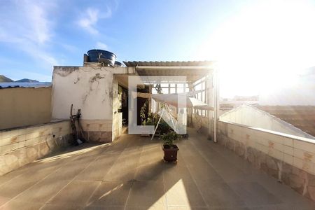 Casa de condomínio à venda com 96m², 3 quartos e 1 vagaÁrea comum