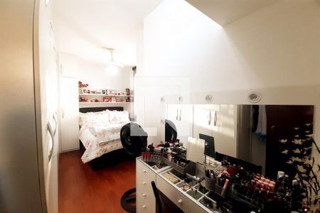 Casa de condomínio à venda com 96m², 3 quartos e 1 vagaQuarto