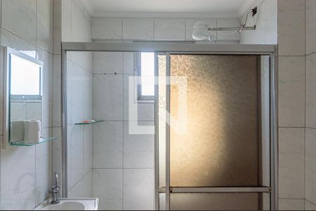 Banheiro de apartamento à venda com 1 quarto, 60m² em Taboão, São Bernardo do Campo