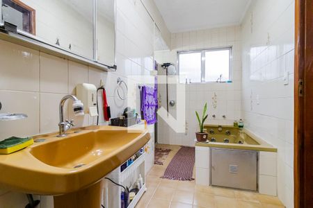 Casa à venda com 315m², 3 quartos e 2 vagasBanheiro da Suíte 1