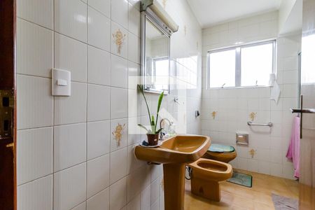 Casa à venda com 315m², 3 quartos e 2 vagasBanheiro