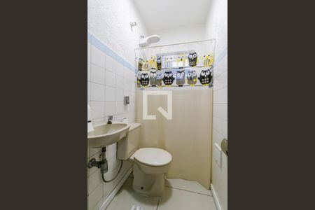 Casa à venda com 315m², 3 quartos e 2 vagasBanheiro de Serviço