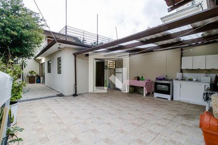 Casa à venda com 315m², 3 quartos e 2 vagasQuintal