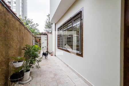 Casa à venda com 315m², 3 quartos e 2 vagasCorredor