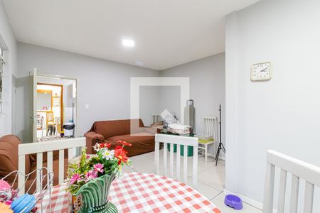 Casa à venda com 315m², 3 quartos e 2 vagasQuarto de Serviço