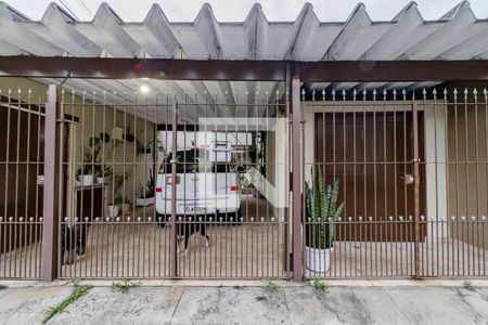 Casa à venda com 315m², 3 quartos e 2 vagasFachada