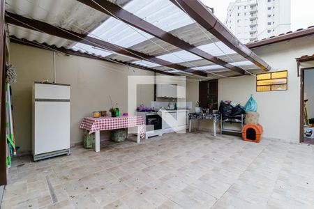 Casa à venda com 315m², 3 quartos e 2 vagasQuintal