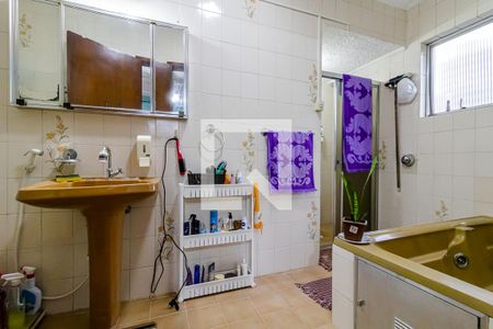 Casa à venda com 315m², 3 quartos e 2 vagasBanheiro da Suíte 1