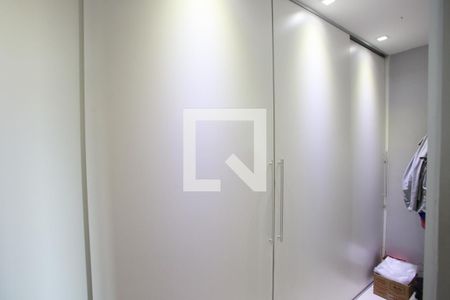 Casa para alugar com 800m², 3 quartos e 1 vaga Casa para alugar com 800m², 3 quartos e 1 vagaCloset da suíte 1