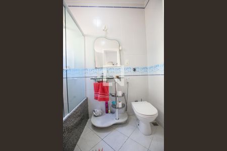 Casa para alugar com 800m², 3 quartos e 1 vaga Casa para alugar com 800m², 3 quartos e 1 vagaBanheiro da Suíte 2