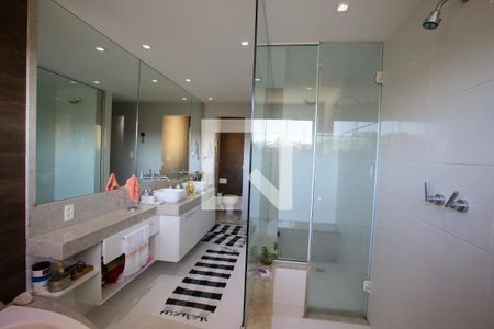 Casa para alugar com 800m², 3 quartos e 1 vaga Casa para alugar com 800m², 3 quartos e 1 vagaBanheiro da Suíte 1