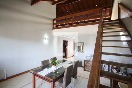 Sala de casa para alugar com 3 quartos, 800m² em Pechincha, Rio de Janeiro