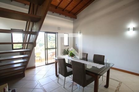 Sala de casa para alugar com 3 quartos, 800m² em Pechincha, Rio de Janeiro