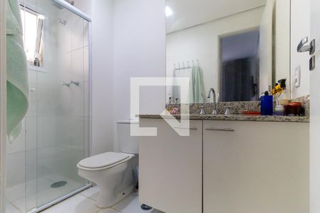 Banheiro da suíte de apartamento à venda com 2 quartos, 110m² em Cambuí, Campinas