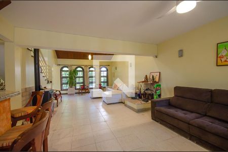 Sala de Estar de casa à venda com 3 quartos, 308m² em Cristal, Porto Alegre