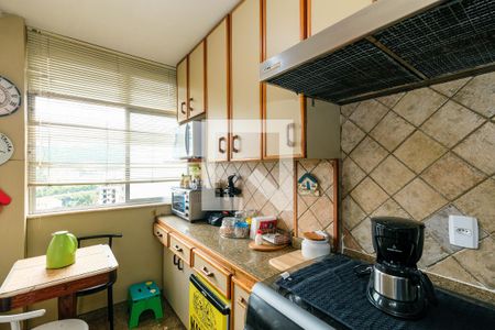 Apartamento à venda com 57m², 2 quartos e 1 vagaCozinha