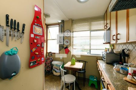 Apartamento à venda com 57m², 2 quartos e 1 vagaÁrea de Serviço