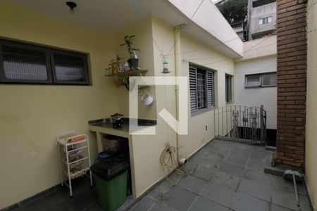 Casa à venda com 190m², 4 quartos e 3 vagas Casa à venda com 190m², 4 quartos e 3 vagasQuintal