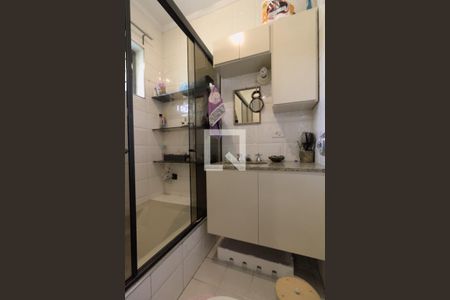 Casa à venda com 190m², 4 quartos e 3 vagas Casa à venda com 190m², 4 quartos e 3 vagasBanheiro da Suíte 1