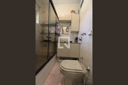 Casa à venda com 190m², 4 quartos e 3 vagas Casa à venda com 190m², 4 quartos e 3 vagasBanheiro da Suíte 1