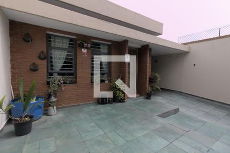 Casa à venda com 190m², 4 quartos e 3 vagas Casa à venda com 190m², 4 quartos e 3 vagasGaragem