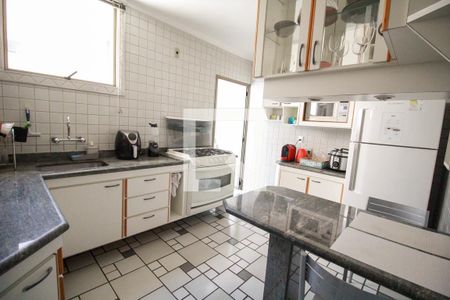 Cozinha de apartamento para alugar com 2 quartos, 68m² em Jardim Paraíso, São Paulo