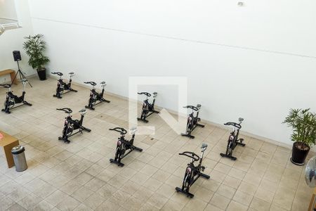 Apartamento para alugar com 177m², 3 quartos e 3 vagas Apartamento para alugar com 177m², 3 quartos e 3 vagasÁrea Comum - Academia