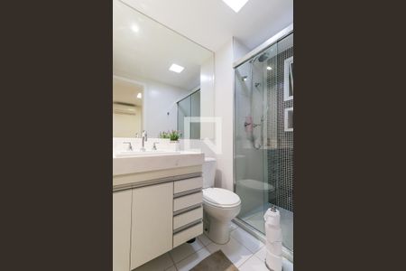 Apartamento para alugar com 177m², 3 quartos e 3 vagas Apartamento para alugar com 177m², 3 quartos e 3 vagasBanheiro Suíte 3